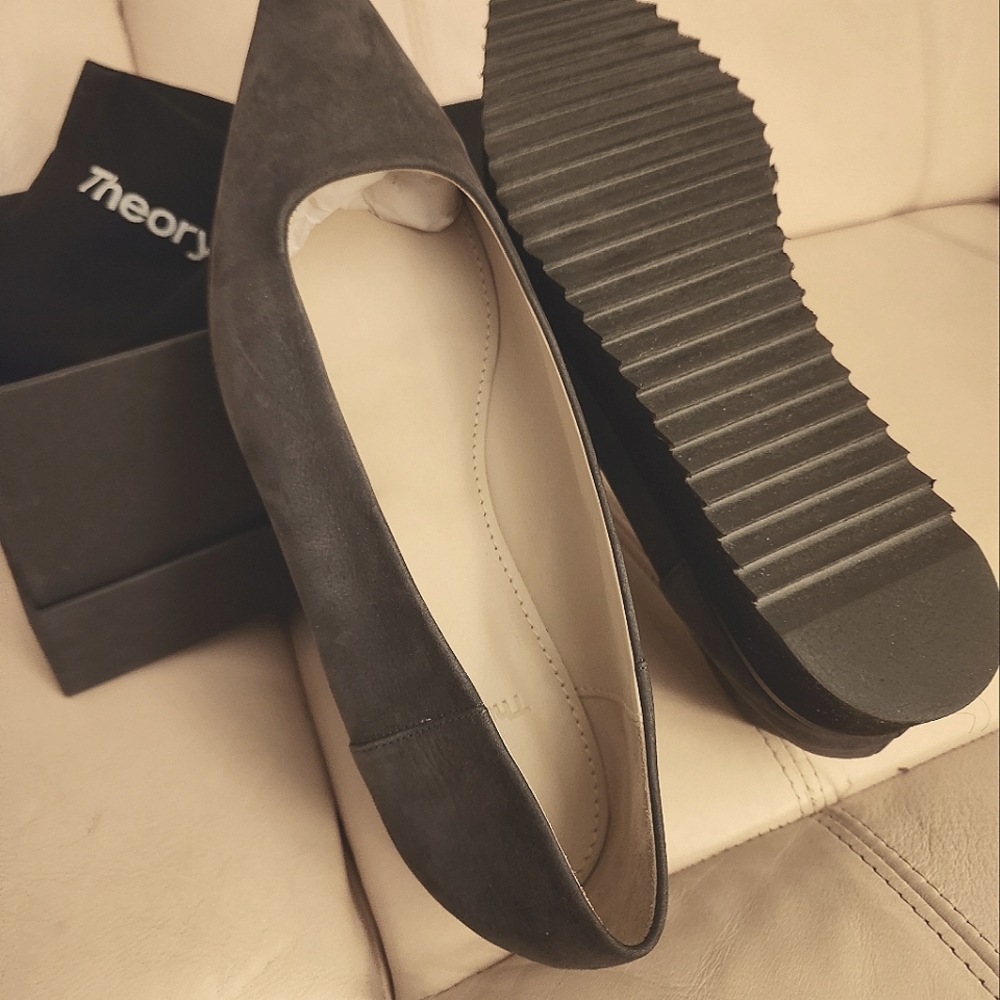PRICE DROP!  Theory Sport Pointy Toe Suede Flats, size 7 , in box